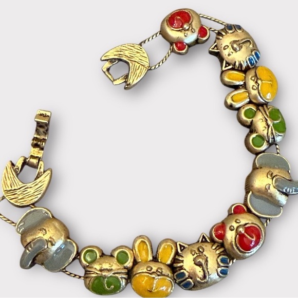 Vintage TOFA signed 1995/1996 Goldtone Animal Slider Bracelet - Picture 2 of 5